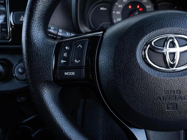 Toyota Vitz III (XP130) Рестайлинг 2 с пробегом 2019 года, цена 1 270 000 рублей, 49087 км, хэтчбек, Автокод Объявления