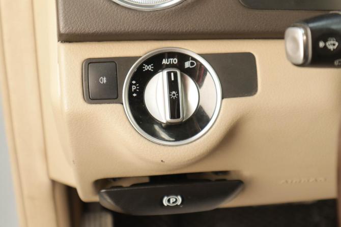 Mercedes-Benz C-Класс III (W204) Рестайлинг с пробегом 2012 года, цена 1 299 000 рублей, 137510 км, седан, Автокод Объявления