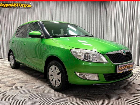 Skoda Fabia II Рестайлинг с пробегом 2010 года, цена 806 000 рублей, 146904 км, хэтчбек, Автокод Объявления
