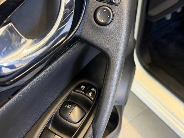 Nissan Qashqai II с пробегом 2018 года, цена 1 750 000 рублей, 112195 км, внедорожник, Автокод Объявления