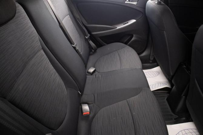 Hyundai Solaris I Рестайлинг с пробегом 2015 года, цена 799 000 рублей, 125000 км, седан, Автокод Объявления