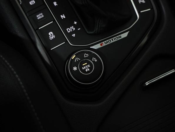Volkswagen Tiguan II с пробегом 2017 года, цена 2 269 000 рублей, 164630 км, внедорожник, Автокод Объявления