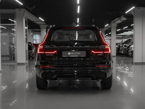 Volvo XC60 II Рестайлинг 2 с пробегом 2026 года, цена 8 100 000 рублей, 50 км, внедорожник, Автокод Объявления