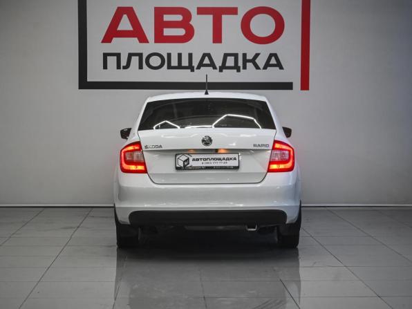 Skoda Rapid I с пробегом 2014 года, цена 790 000 рублей, 205000 км, лифтбек, Автокод Объявления
