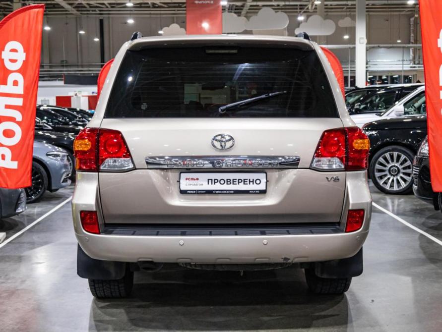 Toyota Land Cruiser 200 Series Рестайлинг 1 Санкт-Петербург  - изображение 10
