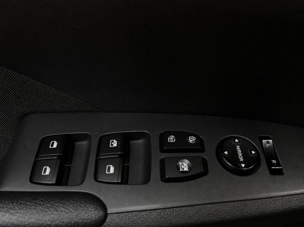 Hyundai Solaris II с пробегом 2019 года, цена 1 400 000 рублей, 100587 км, седан, Автокод Объявления