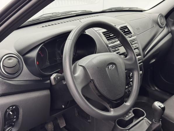 Lada (ВАЗ) Granta I Рестайлинг с пробегом 2024 года, цена 888 000 рублей, 35727 км, лифтбек, Автокод Объявления