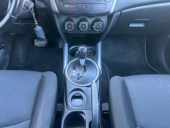 Mitsubishi ASX I с пробегом 2012 года, цена 1 064 000 рублей, 196399 км, внедорожник, Автокод Объявления