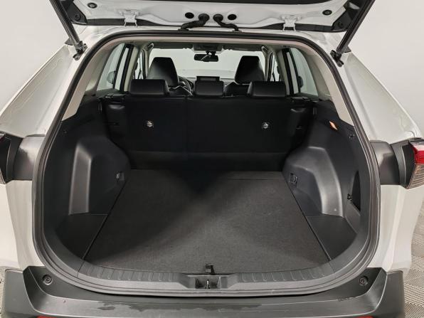 Toyota RAV4 V (XA50) с пробегом 2021 года, цена 3 599 000 рублей, 40472 км, внедорожник, Автокод Объявления