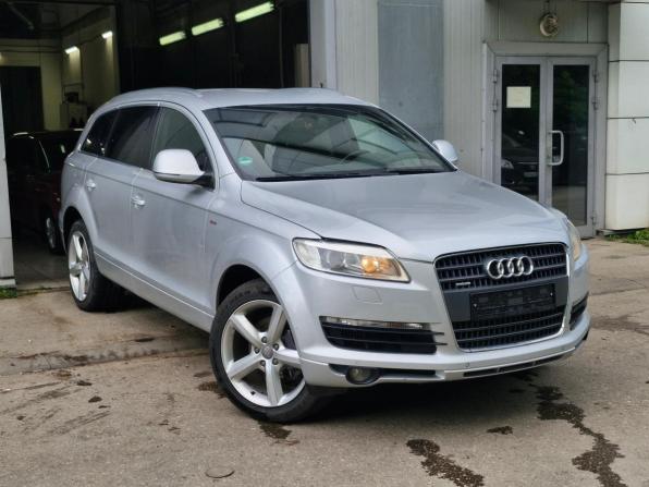 Audi Q7 I (4L)