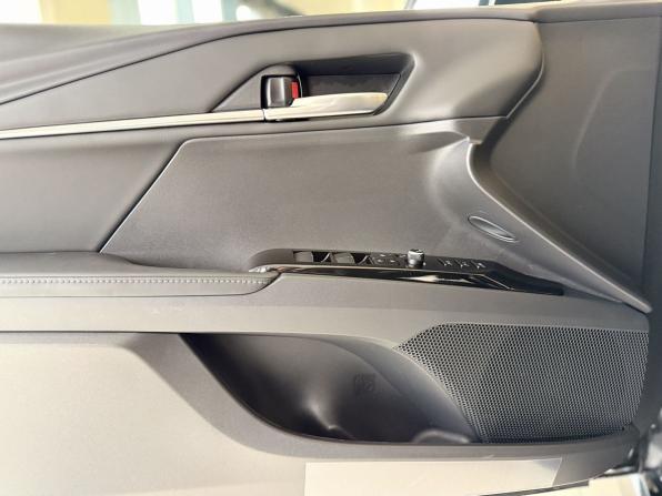 Toyota Camry IX (XV80) China Market с пробегом 2026 года, цена 4 160 000 рублей, 15 км, седан, Автокод Объявления