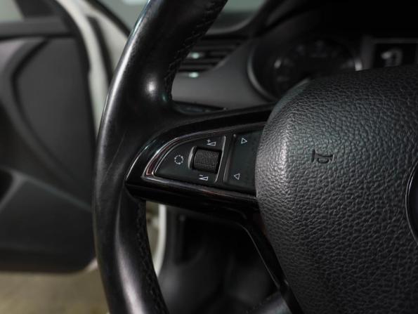 Skoda Octavia III (A7) с пробегом 2013 года, цена 1 389 000 рублей, 211712 км, лифтбек, Автокод Объявления