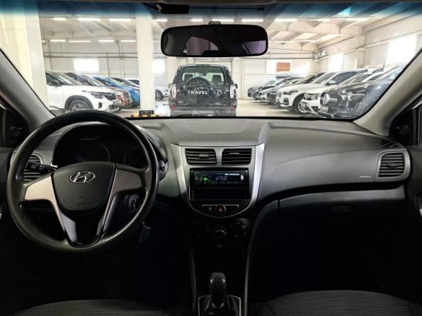 Hyundai Solaris I Рестайлинг с пробегом 2016 года, цена 715 000 рублей, 205971 км, седан, Автокод Объявления