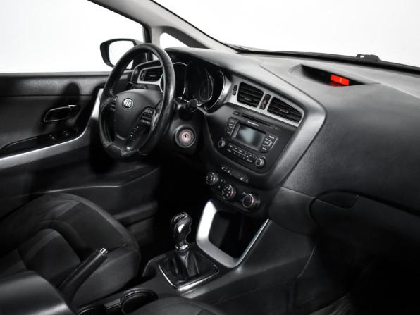 Kia Ceed II с пробегом 2013 года, цена 690 000 рублей, 203093 км, универсал, Автокод Объявления