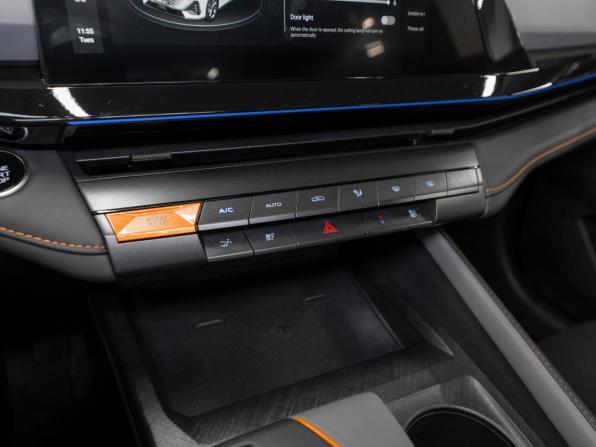 Changan UNI-V I с пробегом 2023 года, цена 2 370 000 рублей, 25248 км, лифтбек, Автокод Объявления