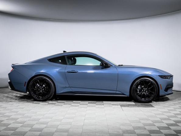 Ford Mustang VII с пробегом 2023 года, цена 7 599 000 рублей, 45 км, купе, Автокод Объявления