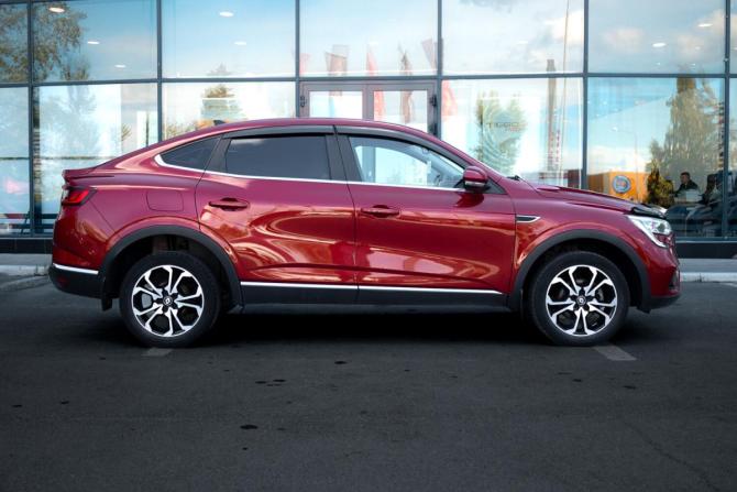 Renault Arkana I с пробегом 2019 года, цена 1 329 000 рублей, 136000 км, внедорожник, Автокод Объявления