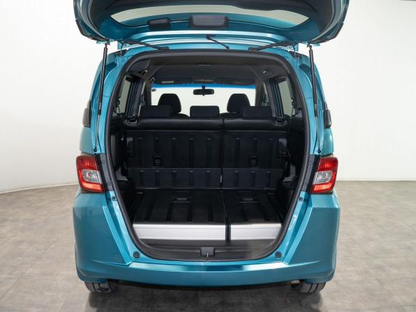 Honda Freed I Рестайлинг с пробегом 2013 года, цена 1 080 000 рублей, 148834 км, компактвэн, Автокод Объявления