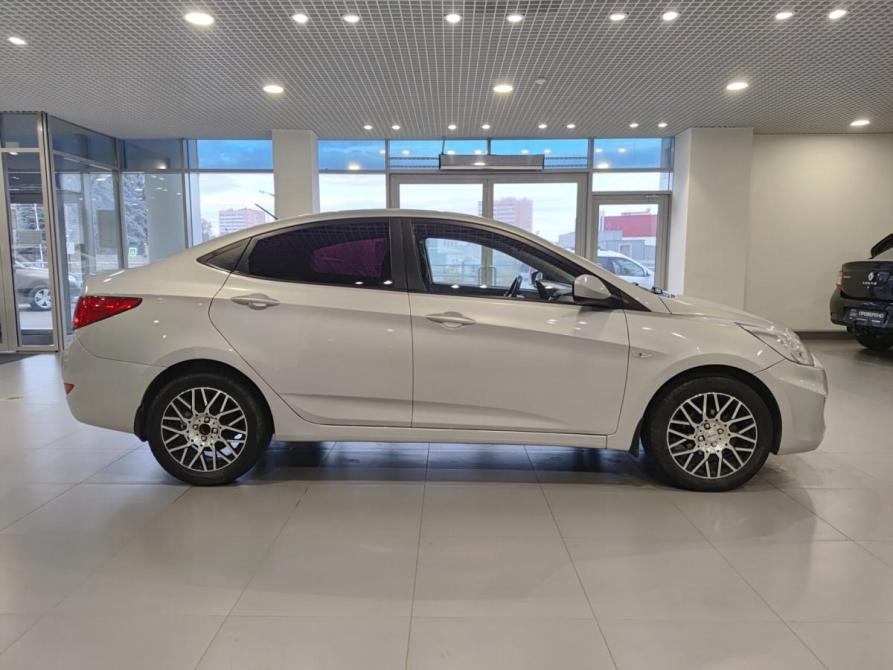 Hyundai Solaris I Казань  - изображение 5