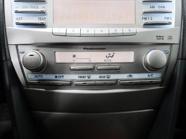Toyota Camry VI (XV40) Рестайлинг с пробегом 2009 года, цена 925 000 рублей, 302567 км, седан, Автокод Объявления