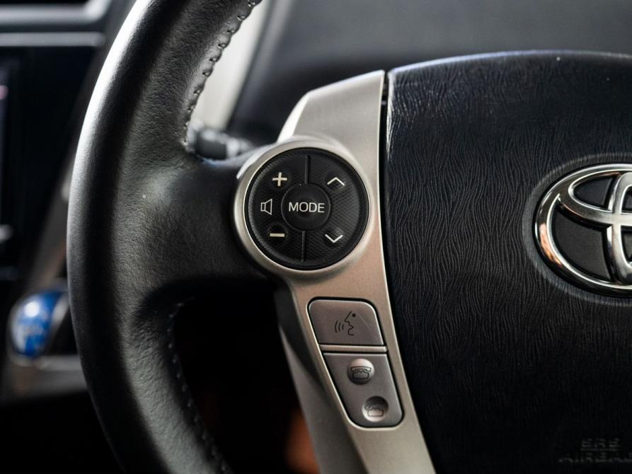 Toyota Prius Alpha I (ZVW40/41) Рестайлинг Иркутск  - изображение 11
