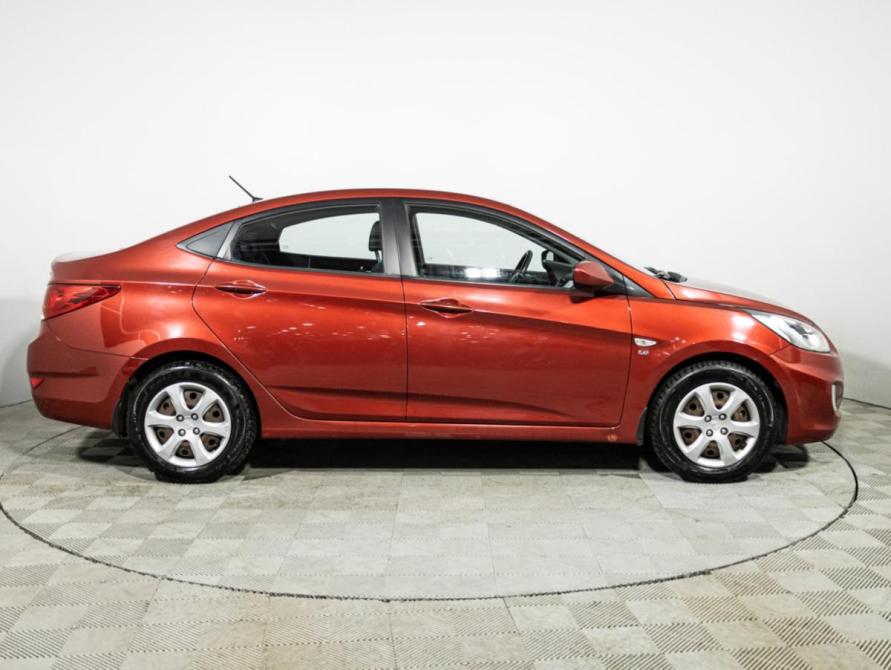 Hyundai Solaris I Санкт-Петербург  - изображение 4