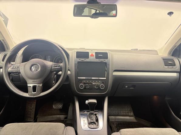 Volkswagen Jetta V с пробегом 2009 года, цена 630 000 рублей, 350000 км, седан, Автокод Объявления
