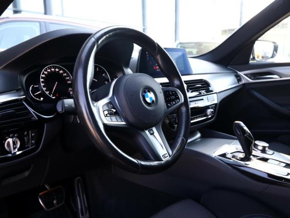 BMW 5 серии VII (G30/G31/G38) с пробегом 2019 года, цена 3 089 000 рублей, 69500 км, седан, Автокод Объявления