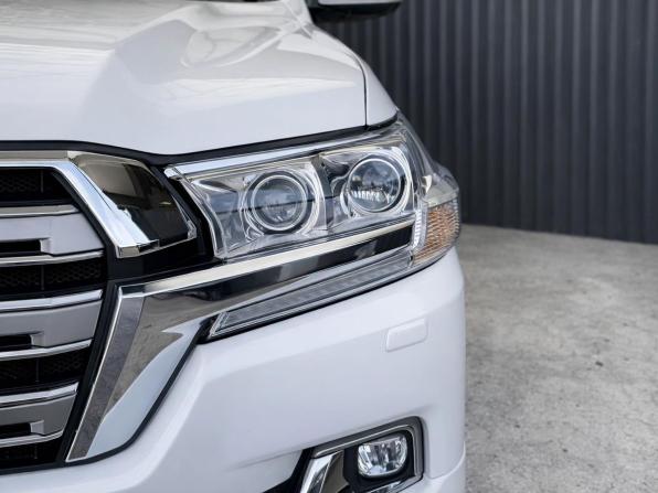 Toyota Land Cruiser 200 Series Рестайлинг 2 с пробегом 2017 года, цена 7 677 000 рублей, 74541 км, внедорожник, Автокод Объявления