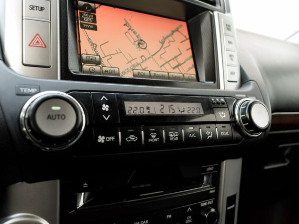 Toyota Land Cruiser Prado 150 Series с пробегом 2011 года, цена 2 690 000 рублей, 155966 км, внедорожник, Автокод Объявления