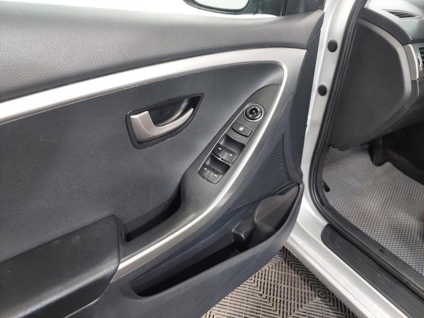 Hyundai i30 II с пробегом 2012 года, цена 970 000 рублей, 132000 км, хэтчбек, Автокод Объявления