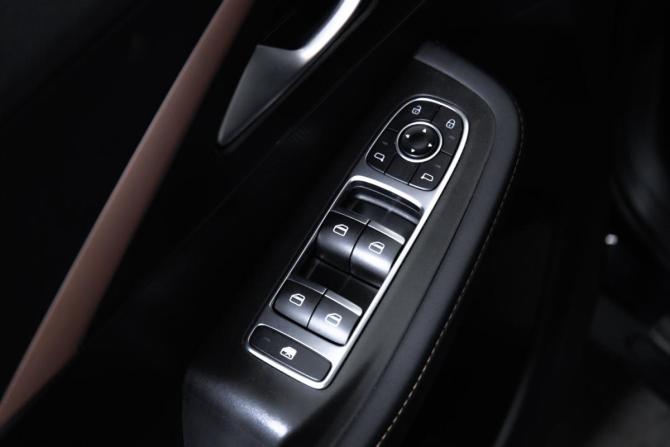 Omoda C5 I Рестайлинг с пробегом 2024 года, цена 1 479 000 рублей, 26401 км, внедорожник, Автокод Объявления