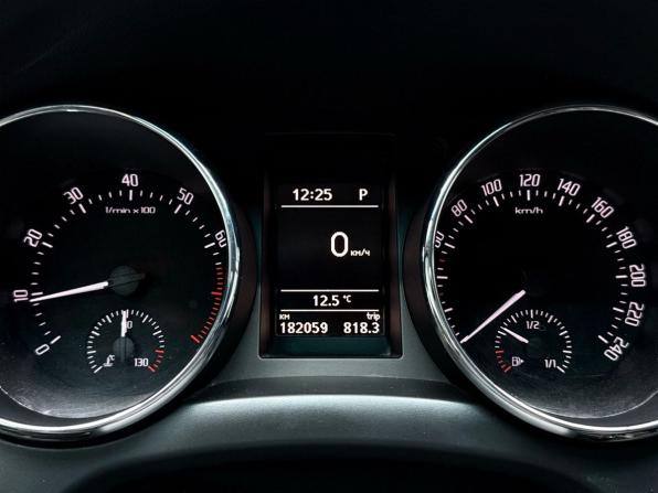 Skoda Yeti I с пробегом 2011 года, цена 1 099 000 рублей, 182059 км, внедорожник, Автокод Объявления