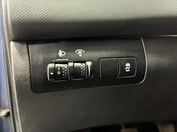 Kia Ceed I Рестайлинг с пробегом 2011 года, цена 750 000 рублей, 215000 км, универсал, Автокод Объявления