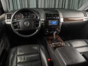 Volkswagen Touareg I Рестайлинг Тюмень  - изображение 27