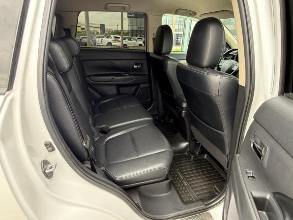 Mitsubishi Outlander III Рестайлинг с пробегом 2014 года, цена 1 425 000 рублей, 236738 км, внедорожник, Автокод Объявления