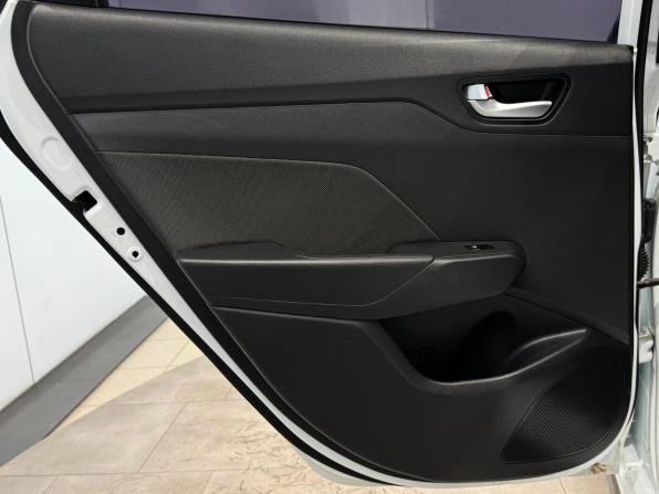 Hyundai Solaris II с пробегом 2020 года, цена 1 470 000 рублей, 156040 км, седан, Автокод Объявления