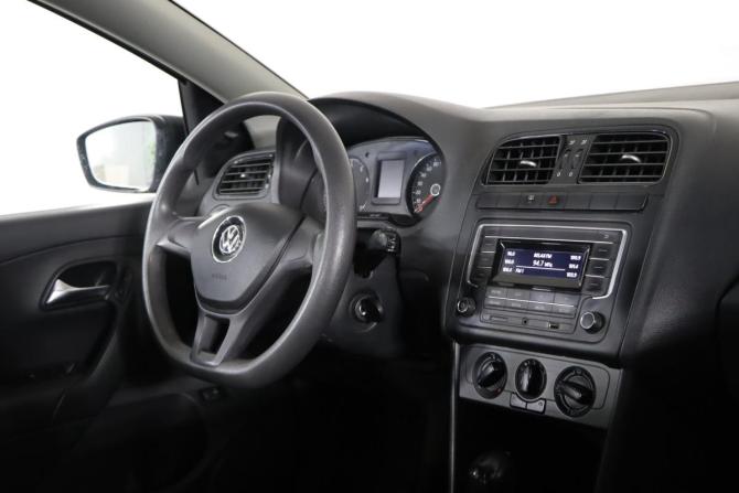 Volkswagen Polo V Рестайлинг с пробегом 2018 года, цена 1 399 990 рублей, 88056 км, седан, Автокод Объявления