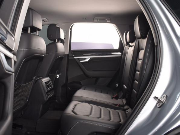 Volkswagen Touareg III с пробегом 2019 года, цена 4 619 999 рублей, 129700 км, внедорожник, Автокод Объявления