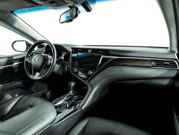 Toyota Camry VIII (XV70) с пробегом 2018 года, цена 2 749 000 рублей, 76449 км, седан, Автокод Объявления