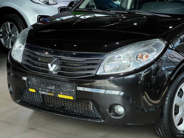 Renault Sandero I с пробегом 2011 года, цена 760 000 рублей, 97030 км, хэтчбек, Автокод Объявления