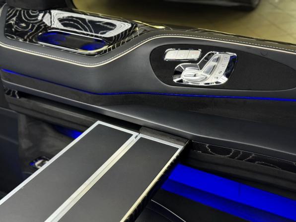 Mercedes-Benz V-Класс III (W447) Рестайлинг 2 с пробегом 2026 года, цена 42 700 000 рублей, 61 км, минивэн, Автокод Объявления
