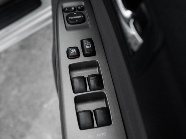 Toyota Prius II Рестайлинг (XW20) с пробегом 2011 года, цена 824 000 рублей, 185080 км, лифтбек, Автокод Объявления