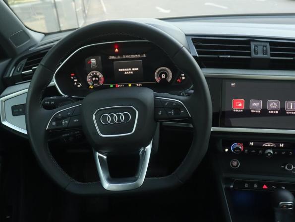 Audi Q3 II (F3) с пробегом 2026 года, цена 3 960 000 рублей, 10 км, внедорожник, Автокод Объявления