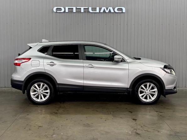 Nissan Qashqai II с пробегом 2017 года, цена 1 597 000 рублей, 121532 км, внедорожник, Автокод Объявления