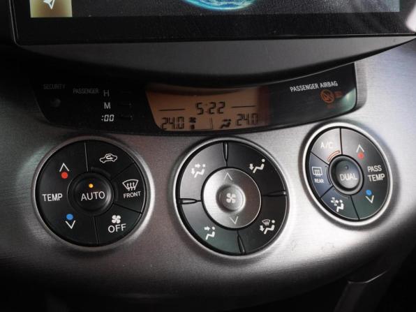 Toyota RAV4 III (XA30) Рестайлинг с пробегом 2012 года, цена 1 929 000 рублей, 181693 км, внедорожник, Автокод Объявления