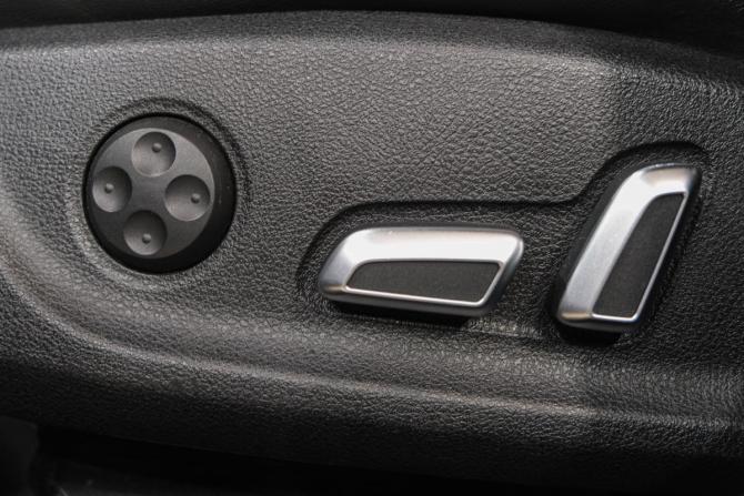 Audi A4 IV (B8) Рестайлинг с пробегом 2015 года, цена 1 499 000 рублей, 185000 км, седан, Автокод Объявления