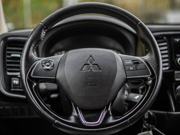 Mitsubishi Outlander III Рестайлинг 3 с пробегом 2020 года, цена 1 779 000 рублей, 143679 км, внедорожник, Автокод Объявления