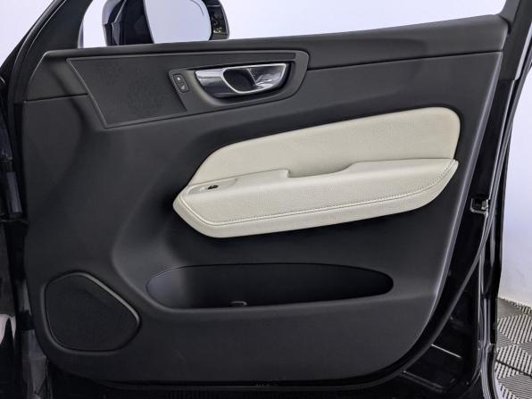 Volvo XC60 II с пробегом 2018 года, цена 3 550 000 рублей, 93039 км, внедорожник, Автокод Объявления
