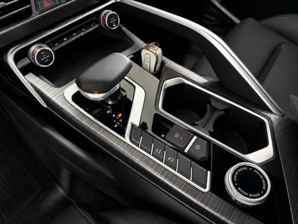 Knewstar 001 с пробегом 2024 года, цена 3 400 000 рублей, 4267 км, внедорожник, Автокод Объявления
